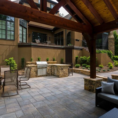 Stone-Man_Services_Home-Patio-Outdoor-Kitchen